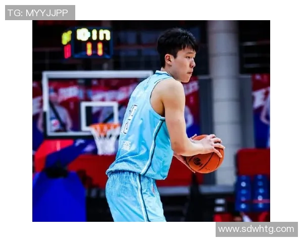 杨瀚森积极参与身体对抗内线冲击能力显著提升 杨瀚森积极参与身体对抗内线冲击能力显著提升